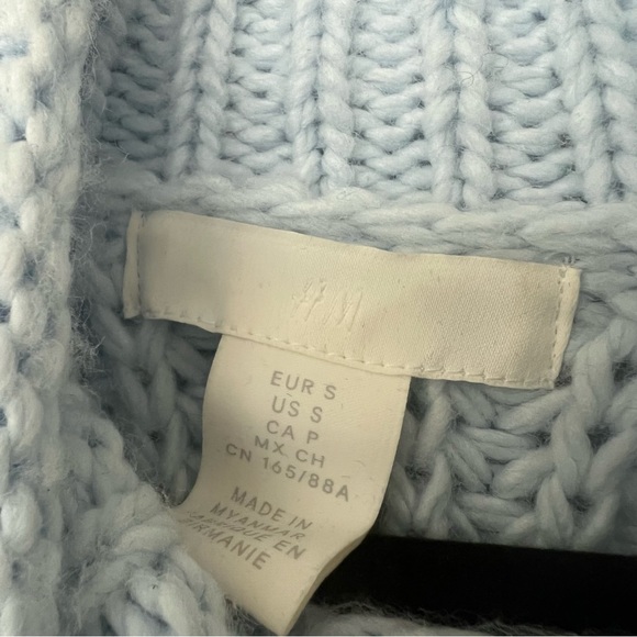 H&M Light Blue Knit Sweater - Picture 9 of 11
